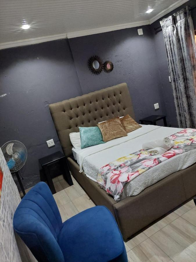 Nsuku Bed And Breakfast Thulamahashi 외부 사진
